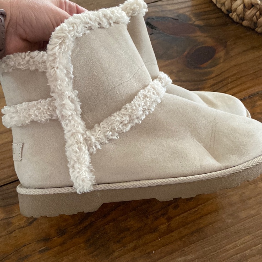 Makalu womens booties
